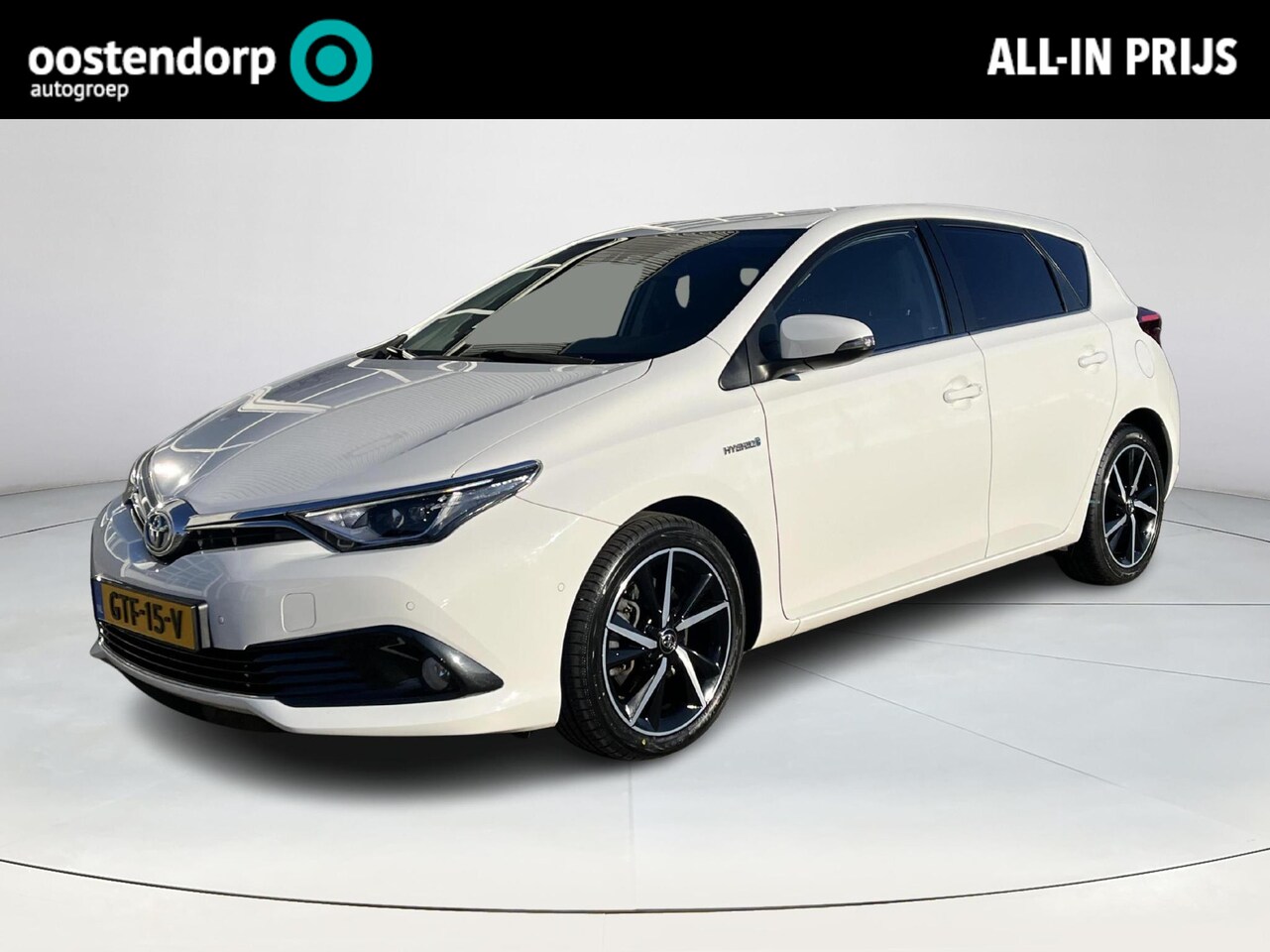 Toyota Auris - 1.8 Hybrid Dynamic | Parkeersensoren | Stoelverwarming | 17 inch LM-velgen | Bluetooth | - AutoWereld.nl