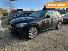 BMW X1 - sDRIVE20i SportLine, Leer, Xenon, NaviPro, Stoelverw, Cruise, Clima