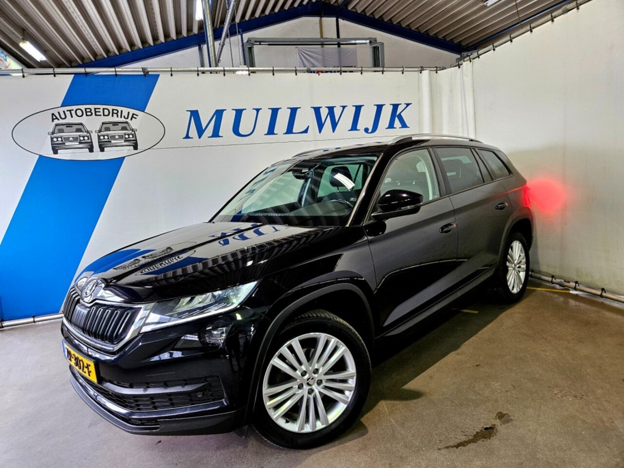 Skoda Kodiaq - 1.5 TSI Business Edition / 7 Persoons / Navi / Full LED / NL Aut - AutoWereld.nl