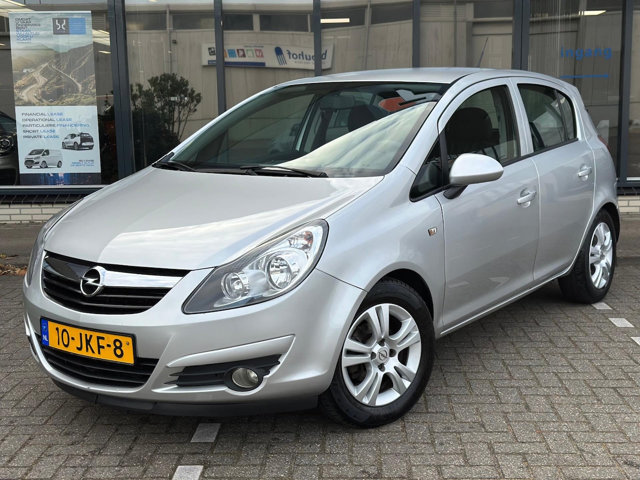 Opel Corsa - 1.4-16V Enjoy Automaat - AutoWereld.nl