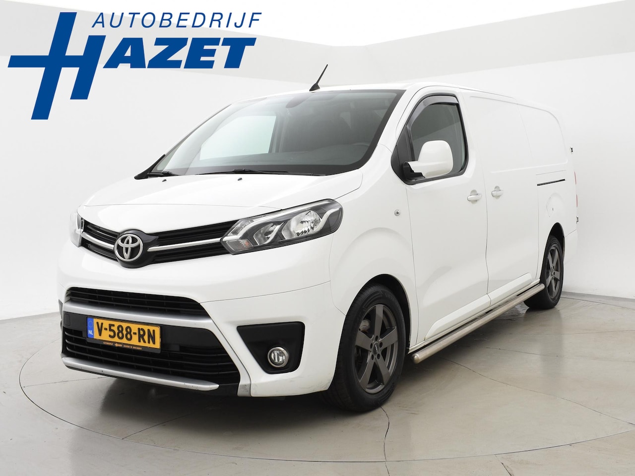 Toyota ProAce Worker - 2.0 D-4D 177 PK AUT. LONG + 2 SCHUIFDEUREN / CAMERA / TREKHAAK / NAVIGATIE - AutoWereld.nl