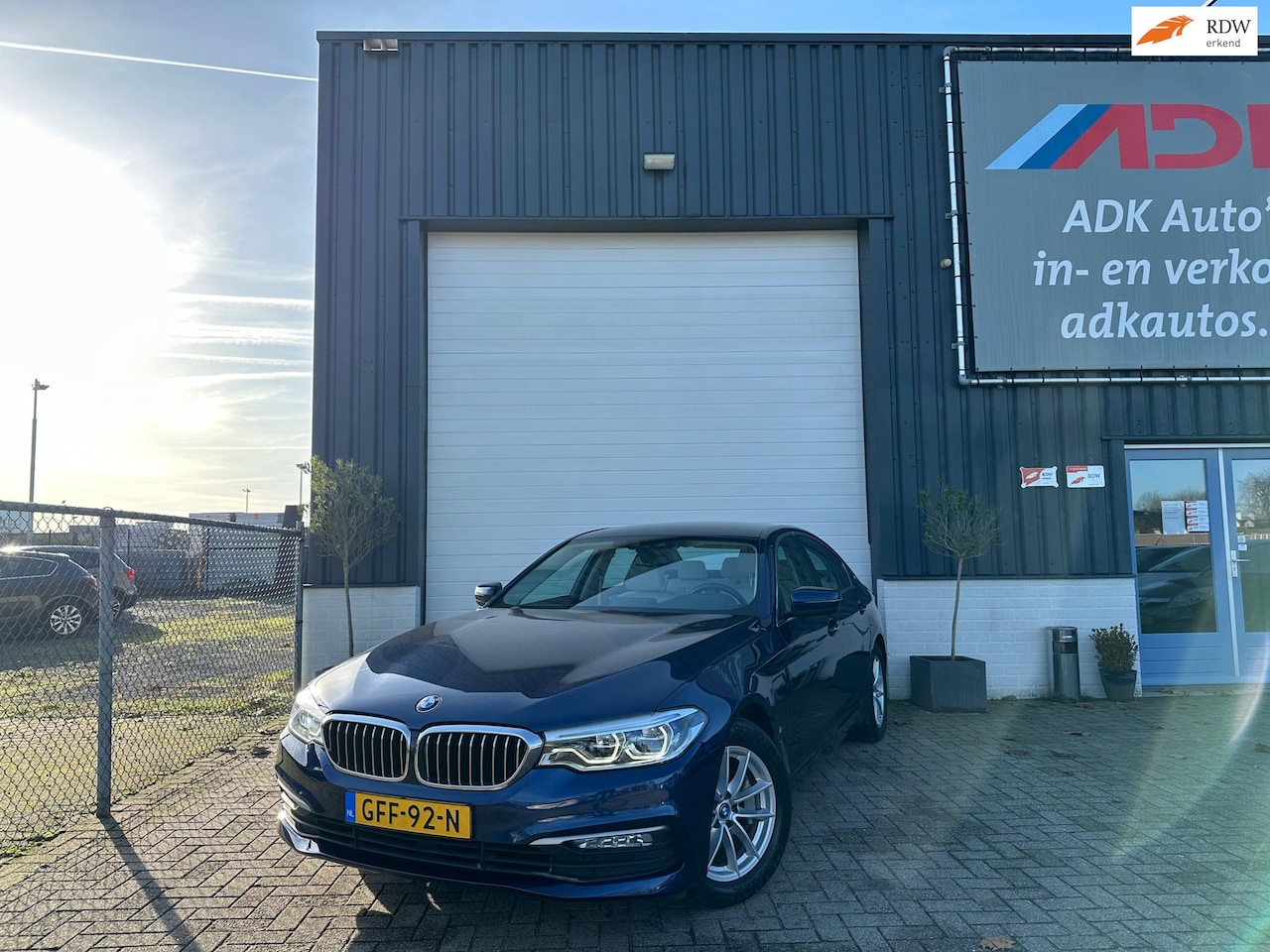 BMW 5-serie - 530e iPerformance Executive LEDER/NAVI/CAMERA/STOELVERW/MOOIE AUTO - AutoWereld.nl