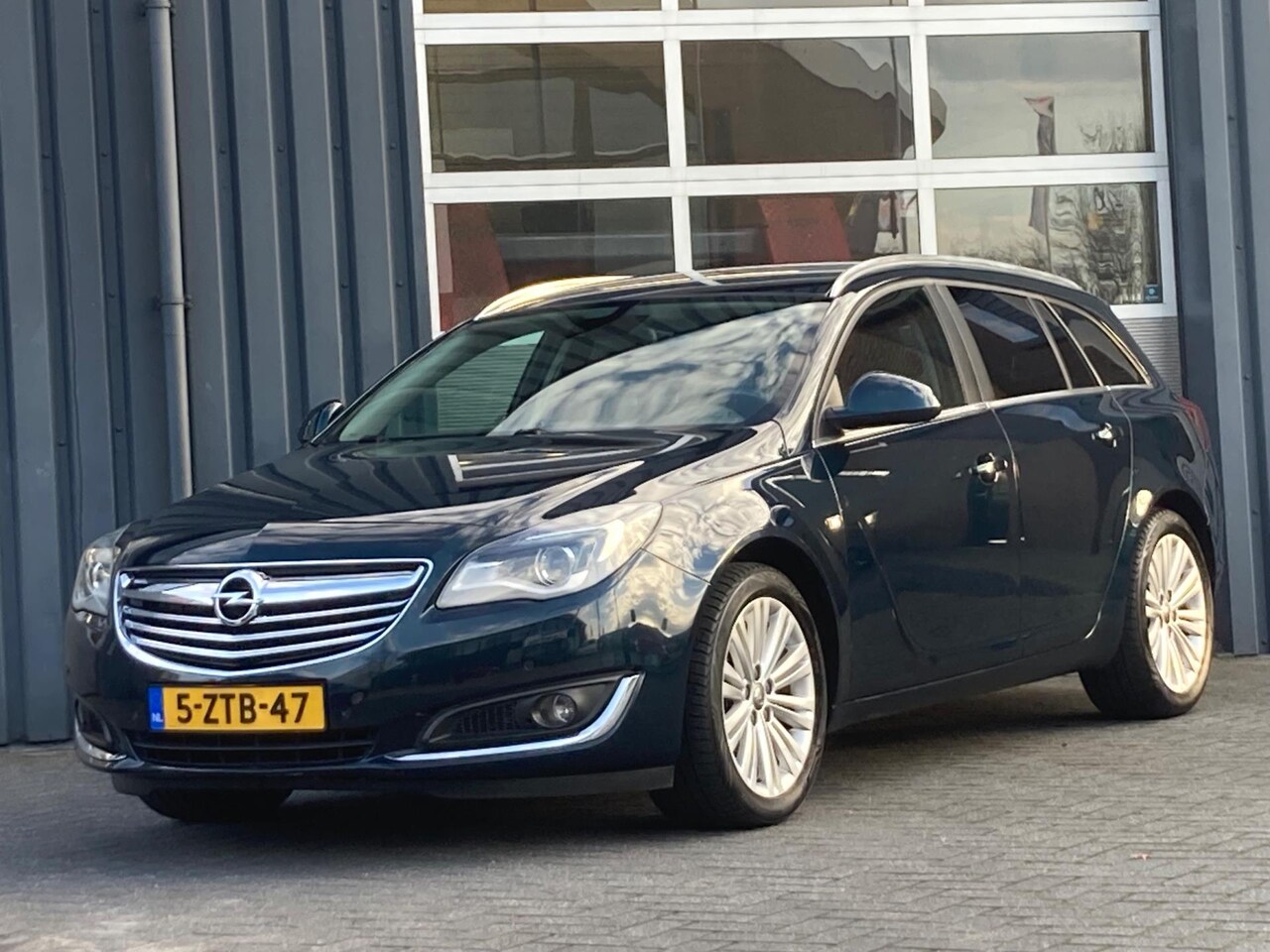 Opel Insignia Sports Tourer - 1.6 T Business+ Automaat Leder Navi Clima Cruise Pdc - AutoWereld.nl