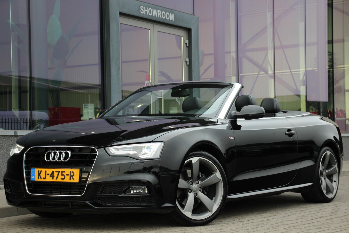 Audi A5 Cabriolet - 1.8 TFSI S Line | B&O | 19'' Rotor Velgen - AutoWereld.nl