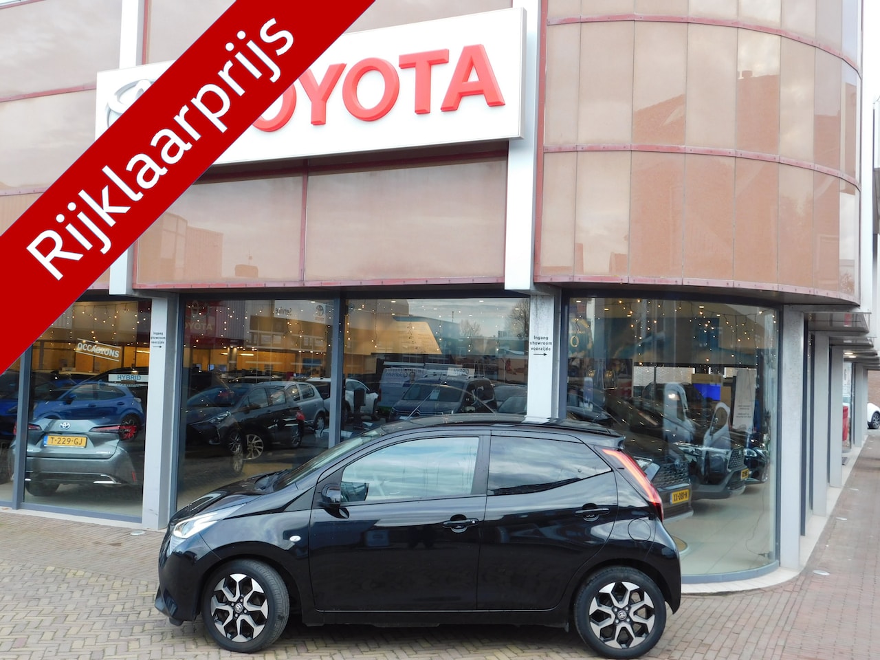 Toyota Aygo - 1.0 VVT-i x-joy 1.0 VVT-i x-joy - AutoWereld.nl