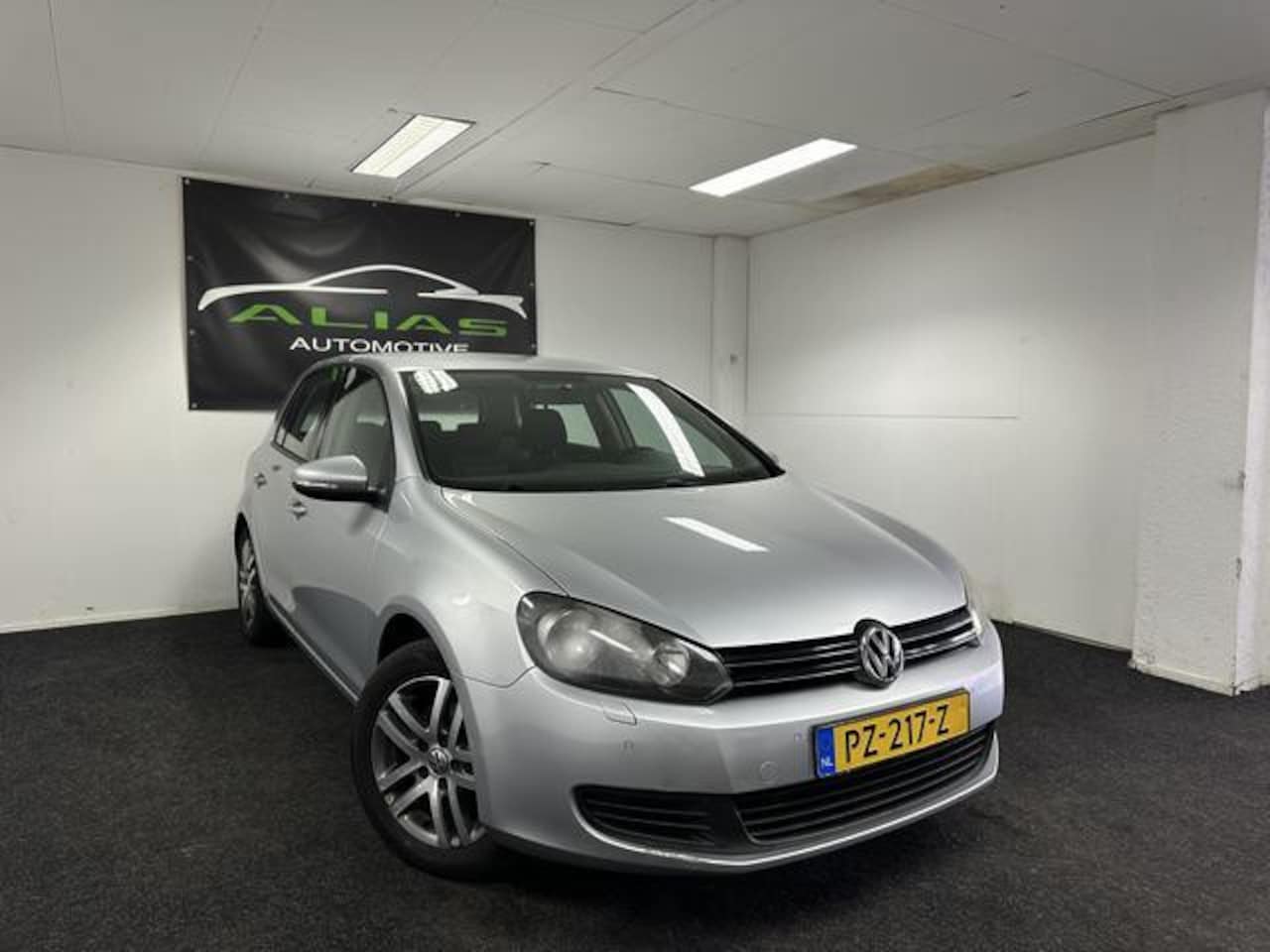 Volkswagen Golf - 1.4 TSI Trendline 2009 AIRCO - Cruis control - PDC - Stoelverwarming - APK 2025 - NAP! - AutoWereld.nl