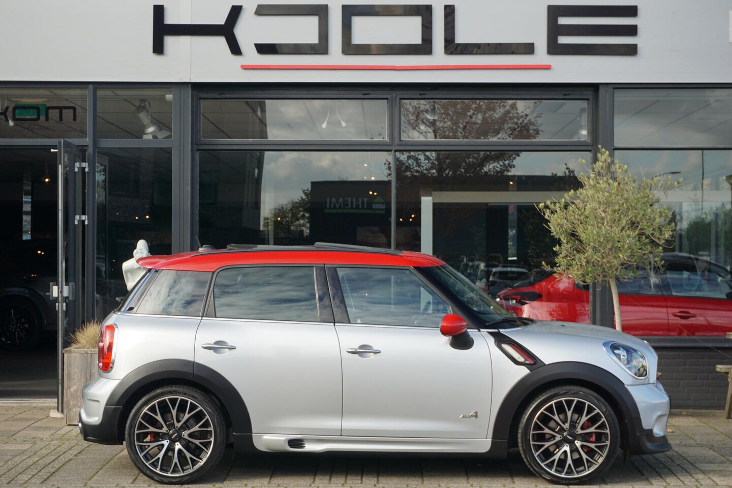 MINI Countryman - Mini 1.6 John Cooper Works ALL4 Chili | PANO | harman/kardon - AutoWereld.nl