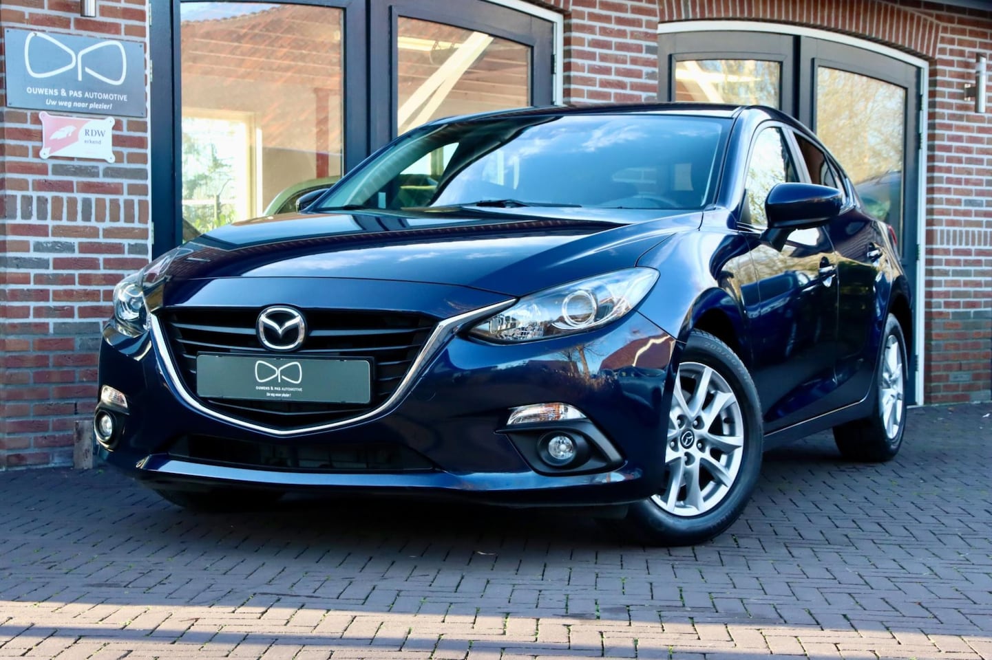 Mazda 3 - 2.0 TS | NAVIGATIE | CRUISE | GARANTIE | 2E EIGENAAR - AutoWereld.nl