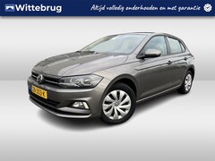 Volkswagen Polo - 1.0 TSI Comfortline Executive Navigatie / Airco / Bluetooth / apple-Carplay / Parkeersenso