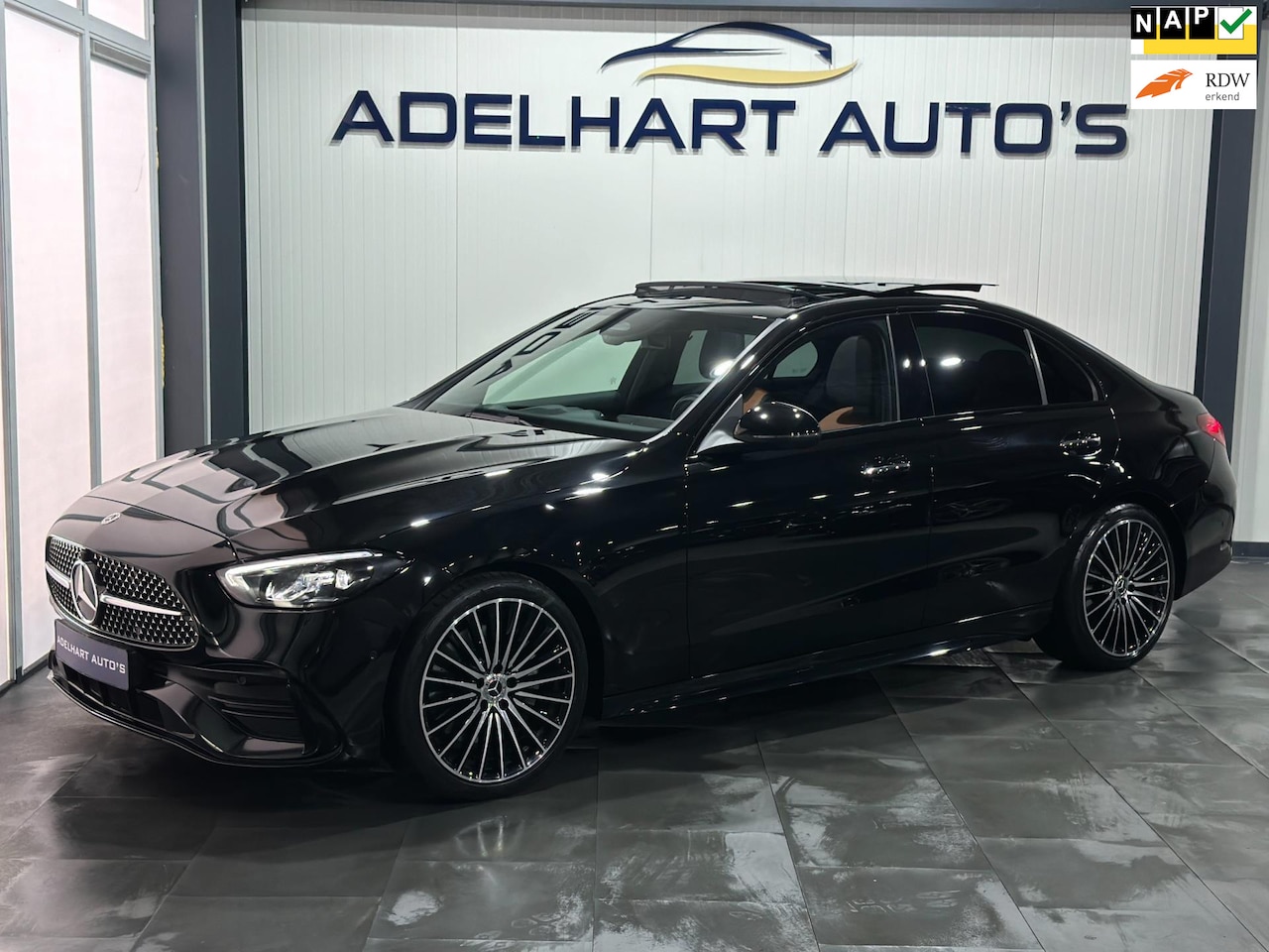 Mercedes-Benz C-klasse - 300 d AMG Line Automaat / Panorama dak / Lederen interieur / Cruise control / full option - AutoWereld.nl