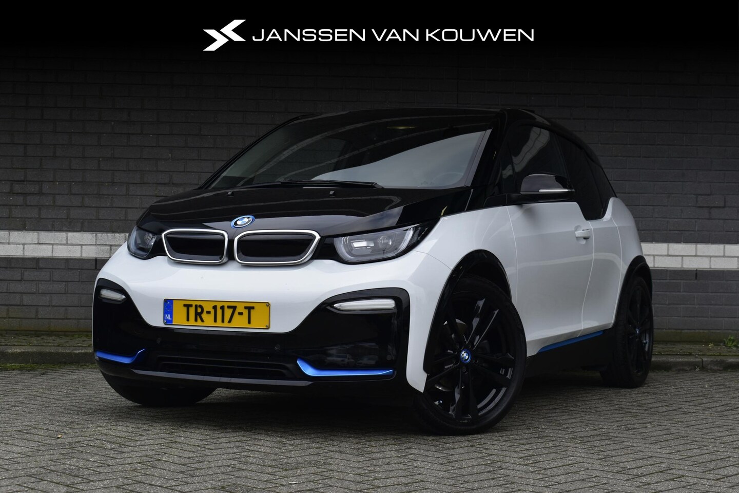 BMW i3 - S iPerformance 94Ah 33 kWh / Panoramadak / 20" Velgen / Harman&Kardon - AutoWereld.nl