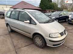 Seat Alhambra - 2.0 Stella 7 persoons lpg