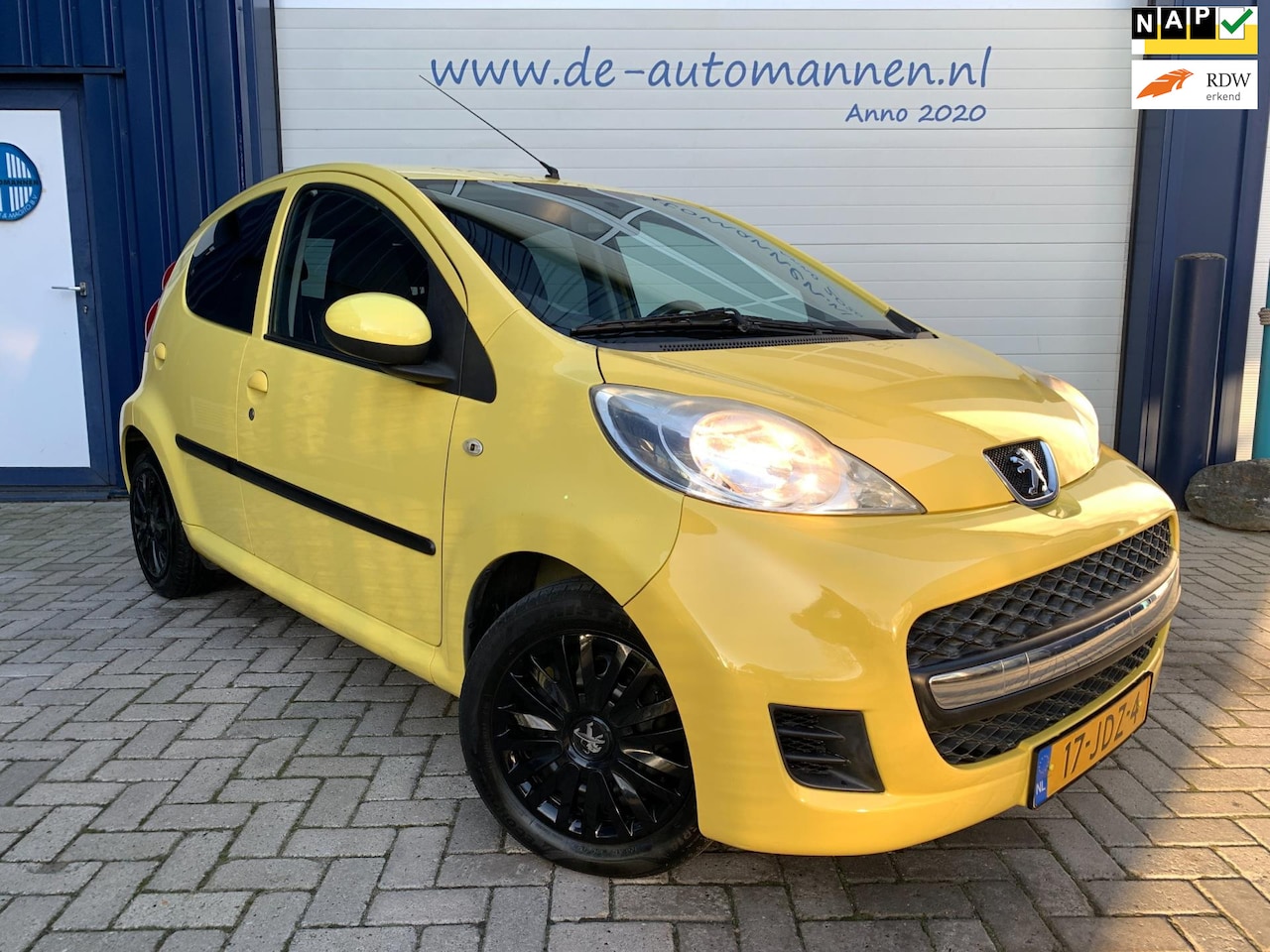 Peugeot 107 - 1.0-12V XS 5-drs AUTOMAAT / AIRCO / NWE APK VOOR AFL - AutoWereld.nl