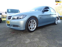 BMW 3-serie - 320i Dynamic Executive