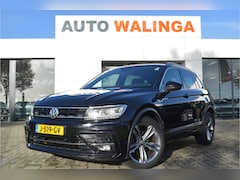 Volkswagen Tiguan - 1.5 TSI ACT R-line Highline Business Elektr trekhaak | Carplay | Stoelverwarming | 19'' LM