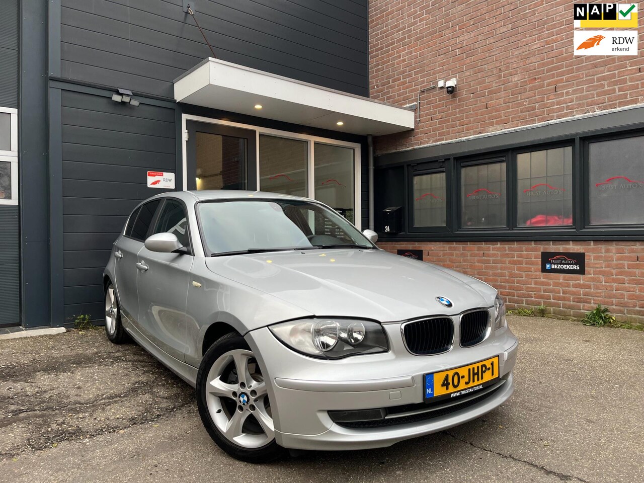 BMW 1-serie - 118i Business Line|NAP|PDC|CRUISE|CLIMATRONIC - AutoWereld.nl