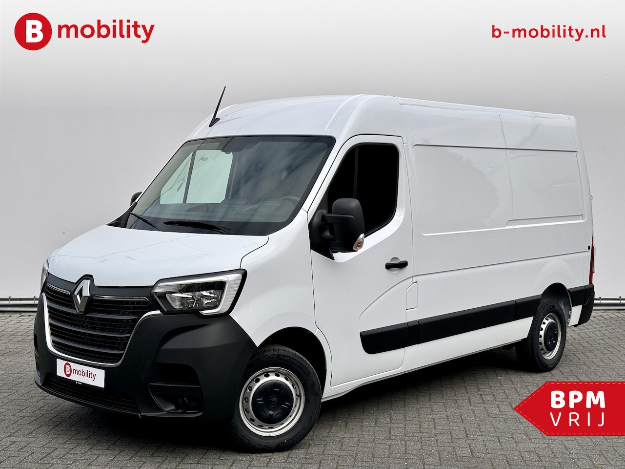 Renault Master - T35 2.3 dCi 135PK L2H2 Comfort Rijklaar! NIEUW 10x VOORRAAD | Trekhaak | Betimmering | Nav - AutoWereld.nl