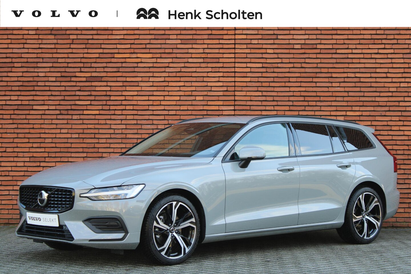 Volvo V60 - Volvo V60 B4 197PK AUT7 Essential Edition, Adaptieve Cruise Control Met Pilot Assist, Verw - AutoWereld.nl