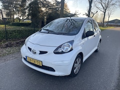 Toyota Aygo - 1.0-12V