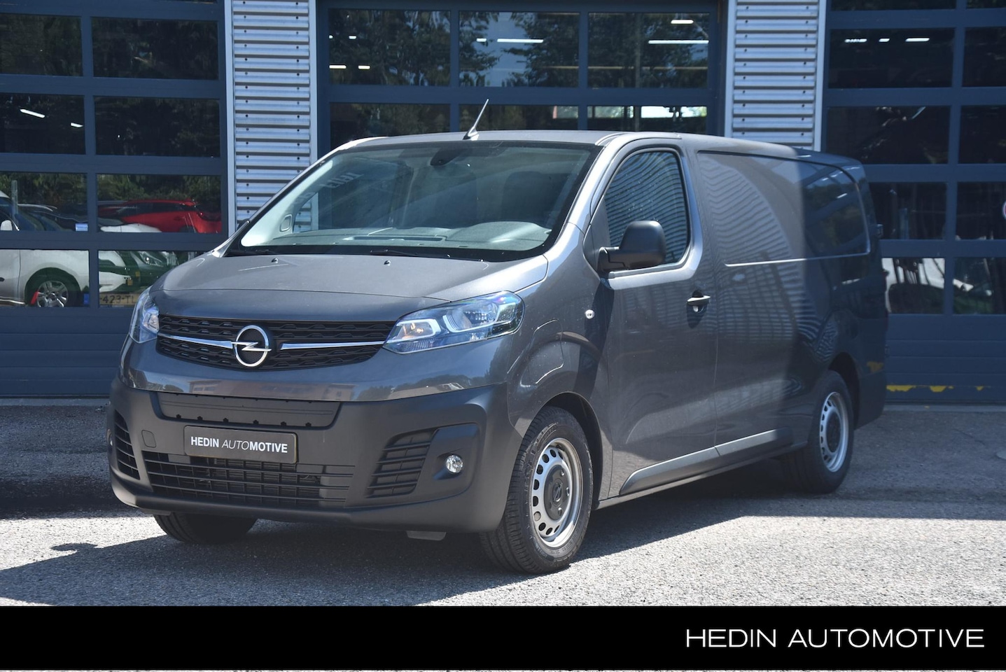 Opel Vivaro Electric - L3 75 kWh | Camera | Navi | Cruise | Betimmering | Snel leverbaar! | - AutoWereld.nl