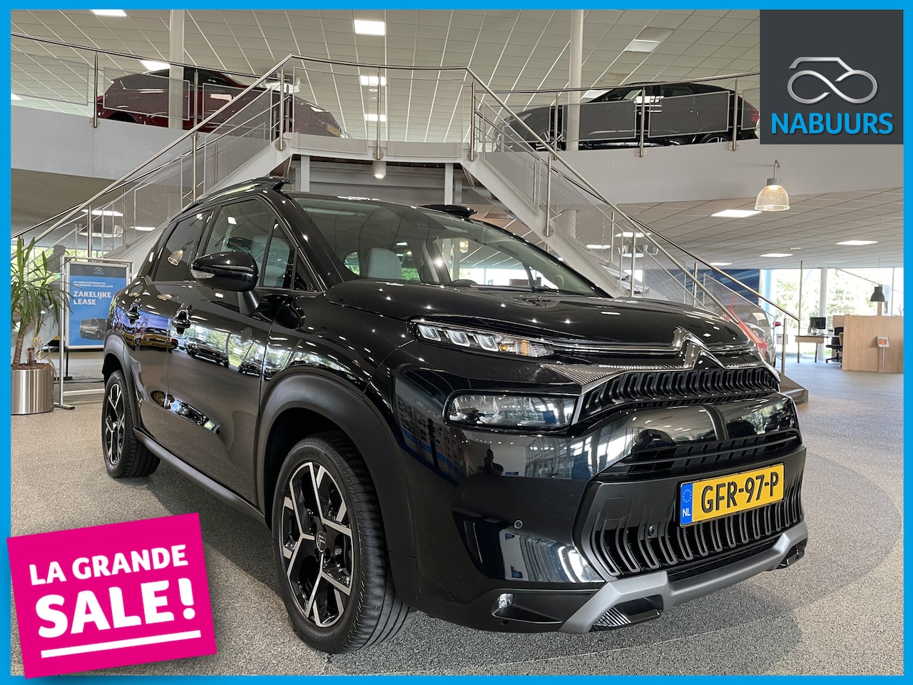 Citroën C3 Aircross - 1.2 110pk Shine, Panorama, Leder, Navi - AutoWereld.nl