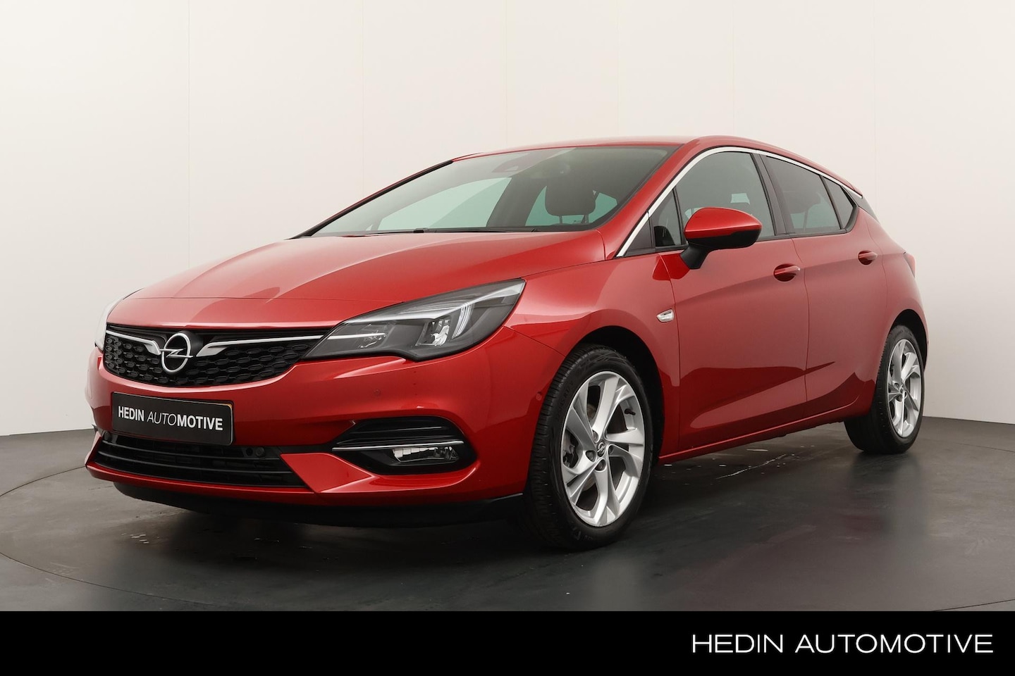 Opel Astra - 1.2 130PK Bus. Elegance | Navigatie | Camera | Trekhaak | AGR-Stoel | Climate control | Ca - AutoWereld.nl