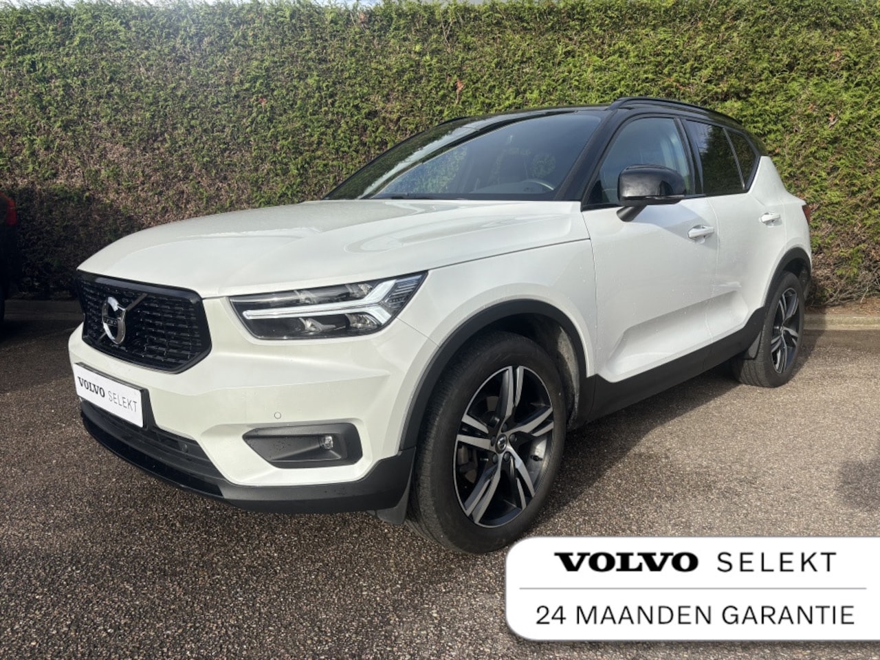 Volvo XC40 - T2 R-Design Stoelverw. Park. Camera Trekhaak Automaat - AutoWereld.nl