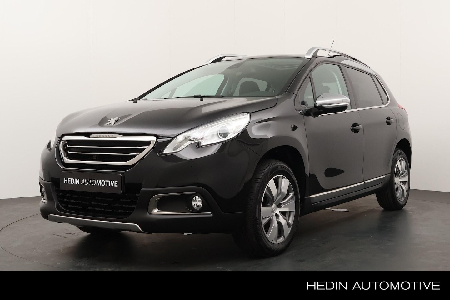 Peugeot 2008 - 1.2 110PK Allure Trekhaak | Panoramadak | Navigatie | Climate control | Cruise control | L - AutoWereld.nl