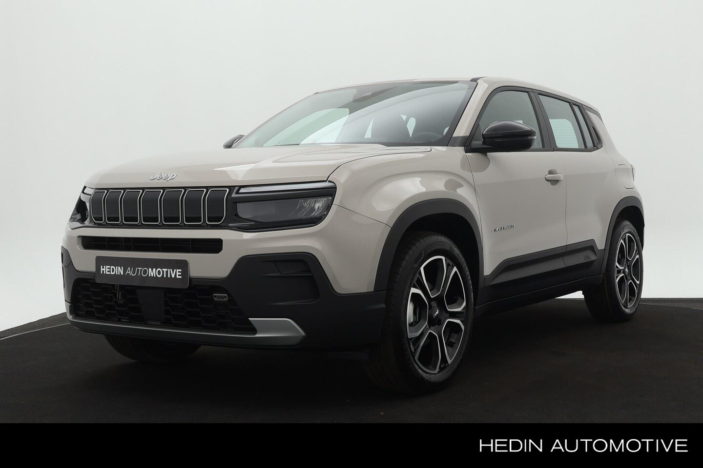 Jeep Avenger - 1.2 Altitude Handgeschakeld | Apple carplay/Android auto | Keyless | Navigatie - AutoWereld.nl