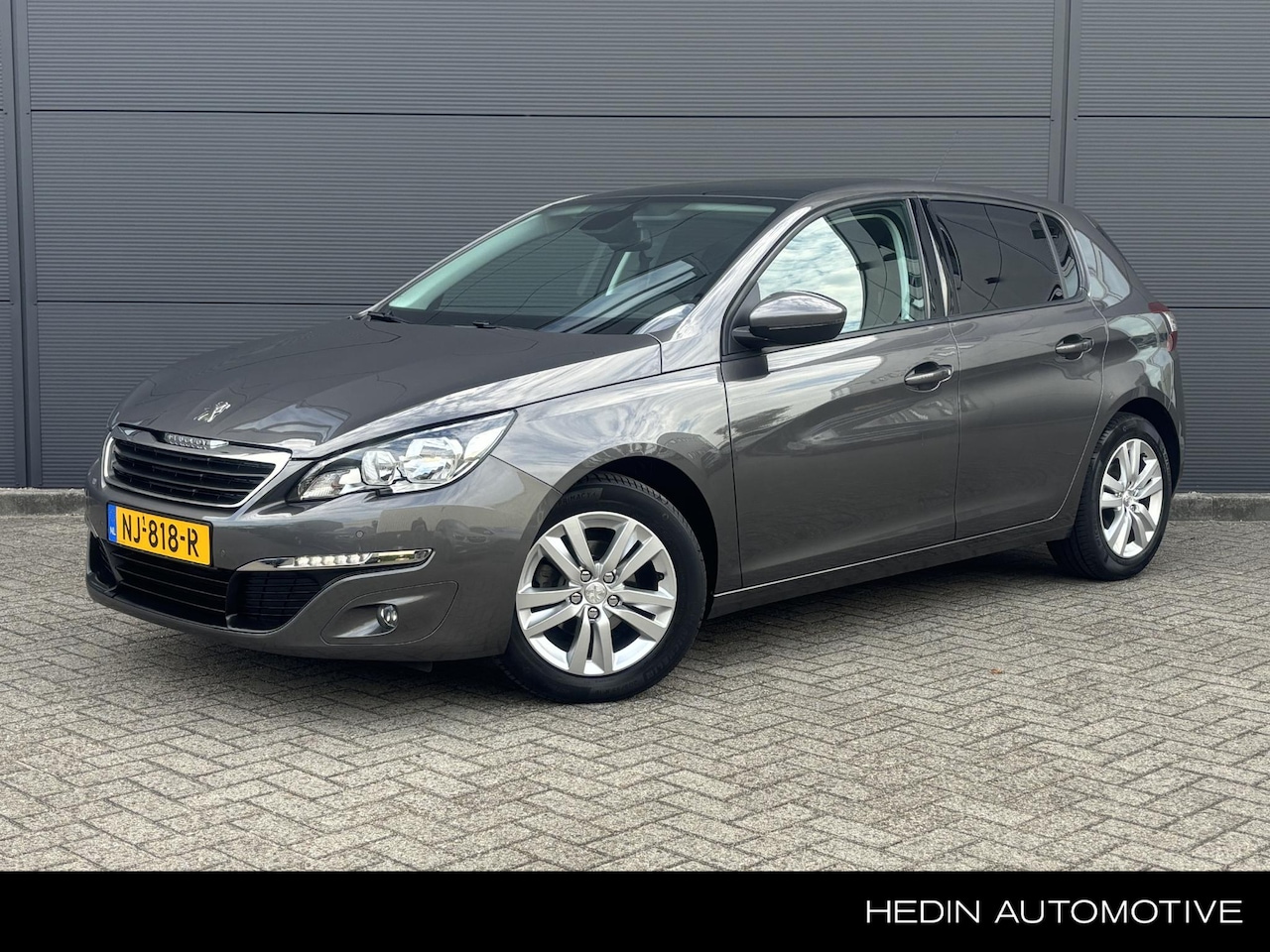 Peugeot 308 - 1.2 BLUE LION 110PK | PANORAMADAK | NAVIGATIE | CLIMATE CONTROL | CRUISE CONTROL | PDC V+A - AutoWereld.nl