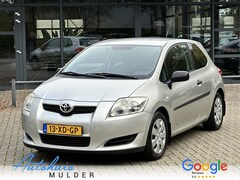 Toyota Auris - 1.4-16V Terra Airco, CV op afstand NIeuwe APK 04-12-2025