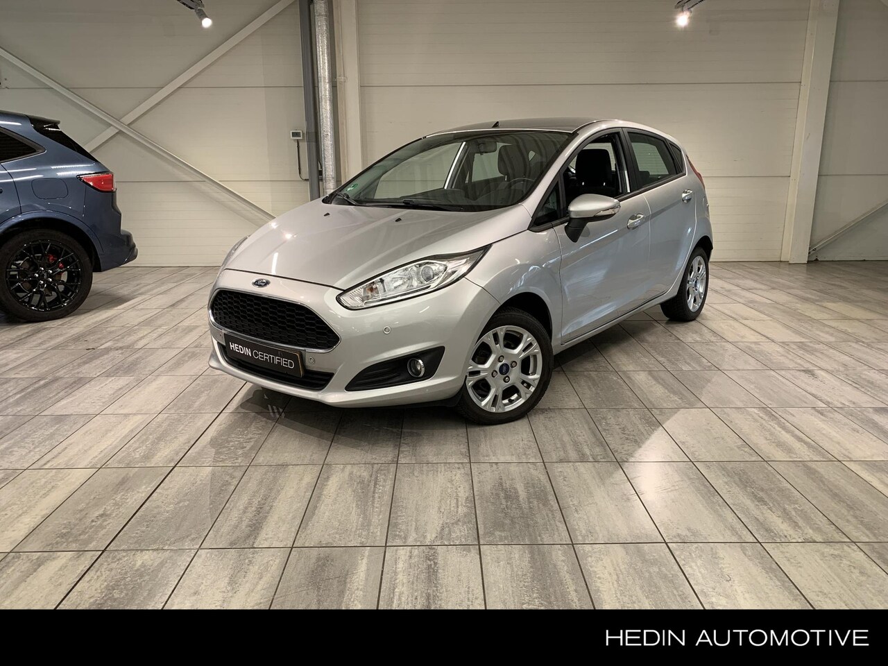 Ford Fiesta - 1.0 80pk Style Ultimate | Navigatie | Parkeersensoren V+A - AutoWereld.nl