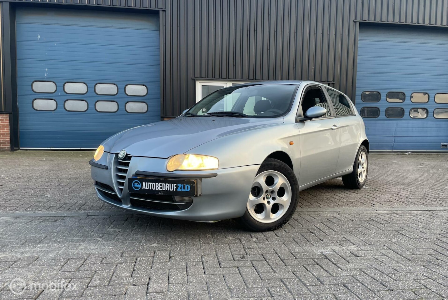 Alfa Romeo 147 - 1.6 T.Spark Ed. Sportiva//NAP/BOEKJES/APK/ - AutoWereld.nl