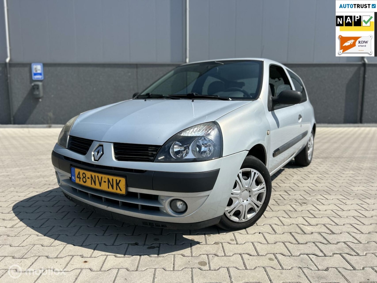 Renault Clio - 1.2-16V Authentique Basis/NAP/APK/ - AutoWereld.nl