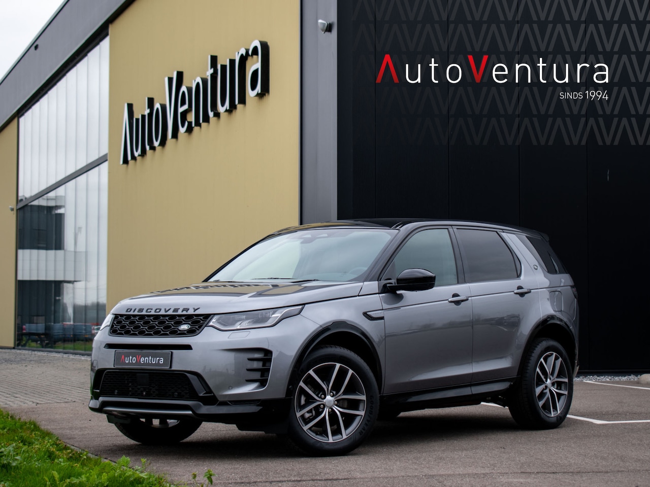 Land Rover Discovery Sport - P300e PHEV Dynamic SE | Winterpack | Trekhaak | 360 camera | 309 PK - AutoWereld.nl