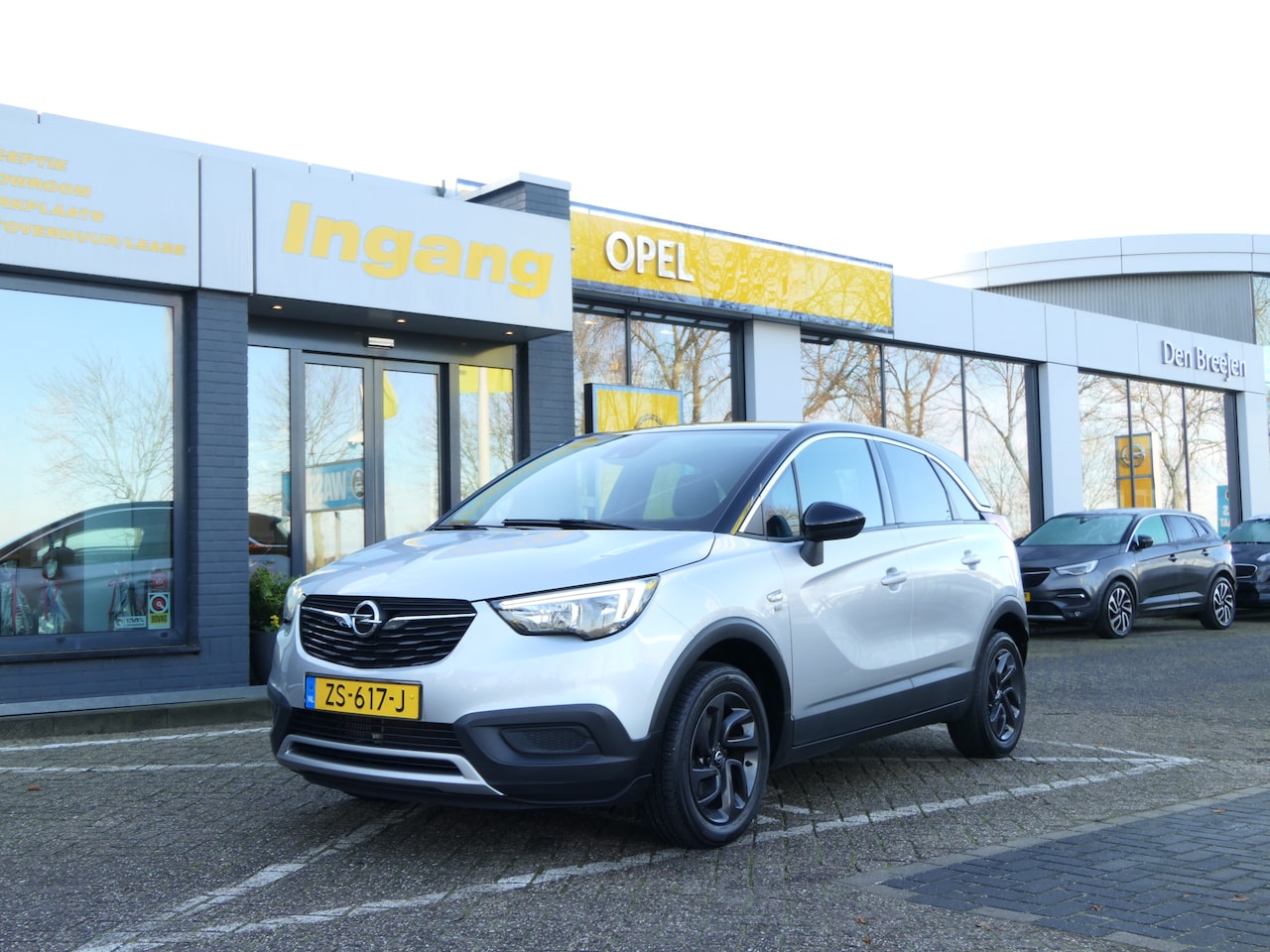 Opel Crossland X - 1.2 Turbo 120 Jaar Edition Automaat | 1e eigenaar | Parkeersensoren - AutoWereld.nl