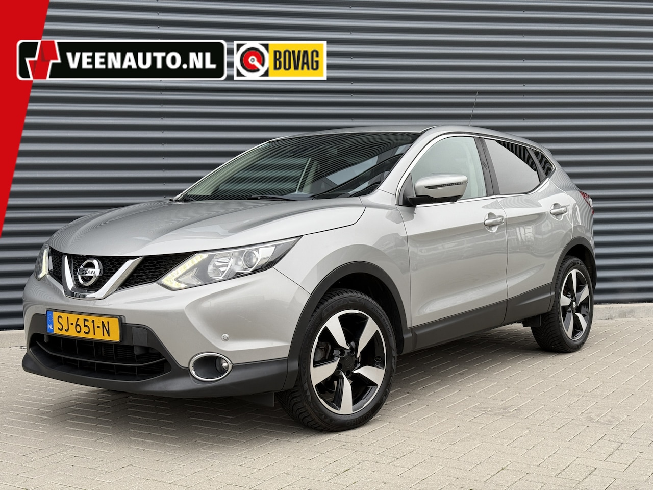 Nissan Qashqai - 1.2 N-Connecta Trekhaak/Camera/Navi - AutoWereld.nl