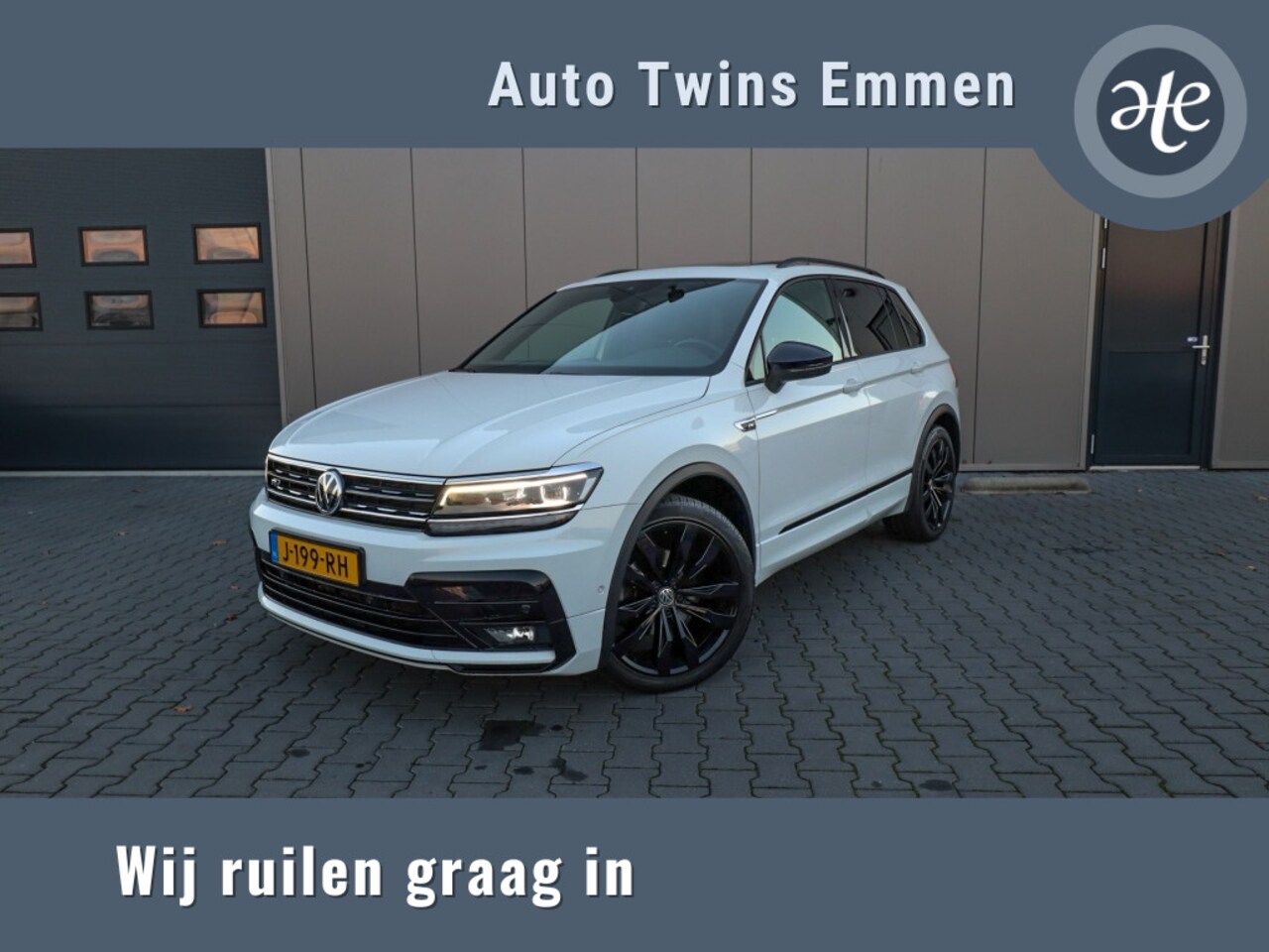 Volkswagen Tiguan - 1.5 TSI Highl. Bus R | R-line | Pano | Led | Black Style | Trekh - AutoWereld.nl