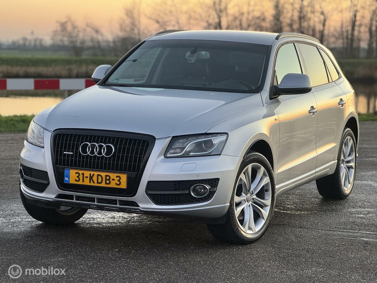 Audi Q5 - 3.2 FSI quattro 3.2 FSI quattro, Youngtimer, S-line, Automaat !! - AutoWereld.nl