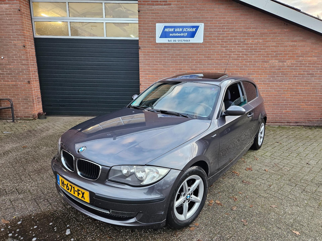 BMW 1-serie - 118i 11-2007 / Dakraam - AutoWereld.nl