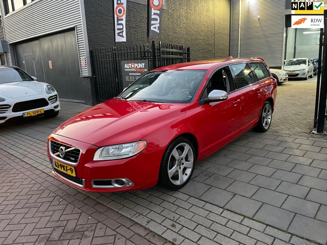 Volvo V70 - 2.0 D3 R-Design Sport Airco Navi NAP APK - AutoWereld.nl