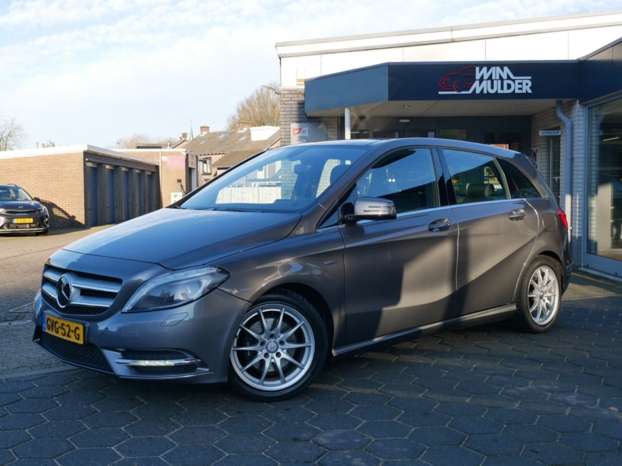 Mercedes-Benz B-klasse - 200 AMBITION   **Airco//Navi//Schuifdak//Lm//1e Eig. - AutoWereld.nl