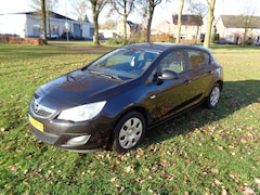 Opel Astra - 1.4 TURBO EDITION