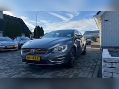 Volvo V60 - 2.4 D6 Twin Engine R design