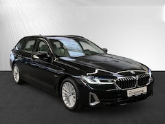 BMW 5-serie Touring - 530e LUXURY * LASER, IVORY LEDER, NAVI+, HuD, DRIV. ASS +, PANORAMA, 34K onder NP * 1e EIG