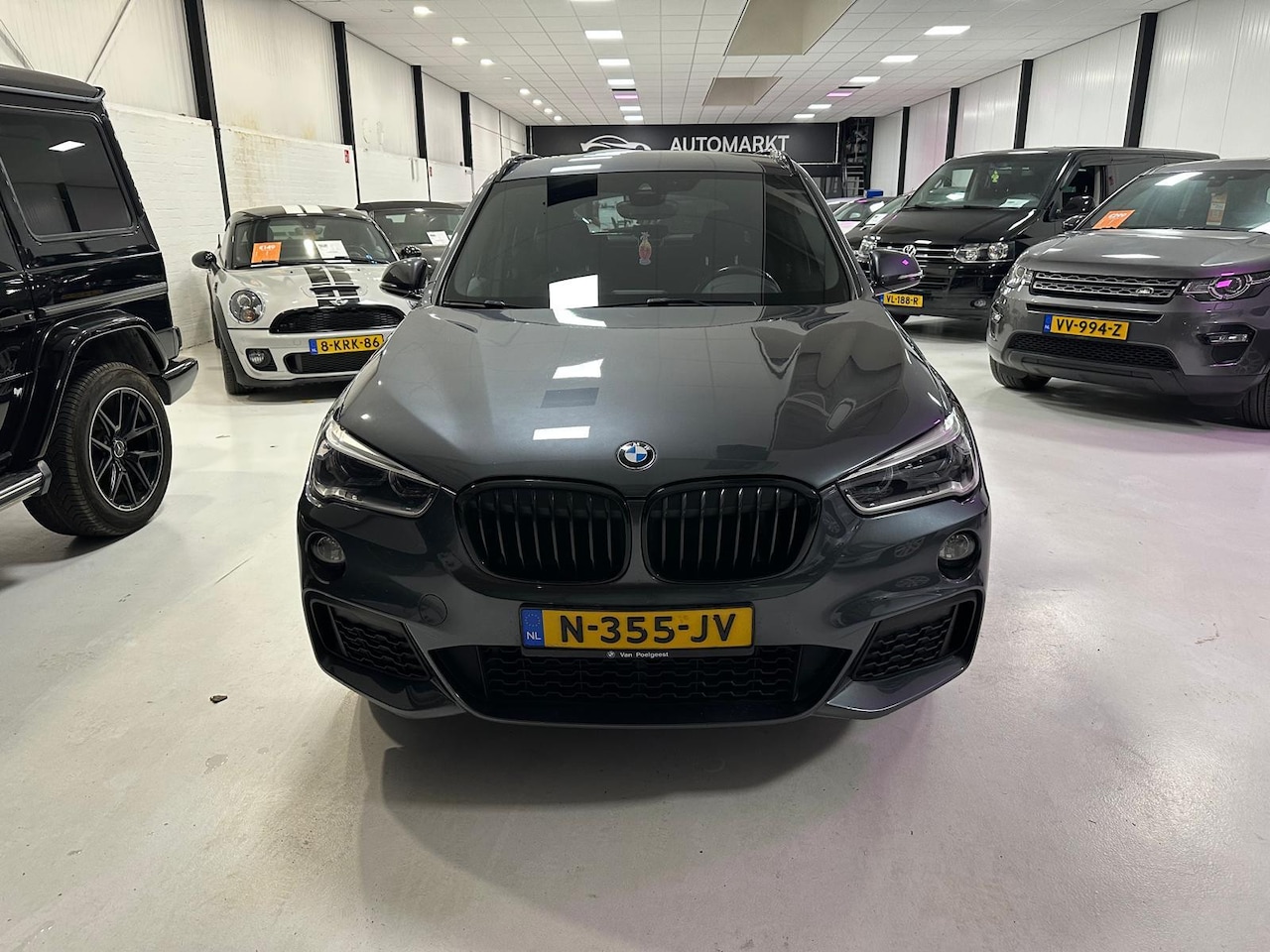 BMW X1 - SDrive20i MET 1 JAAR GARANTIE - AutoWereld.nl