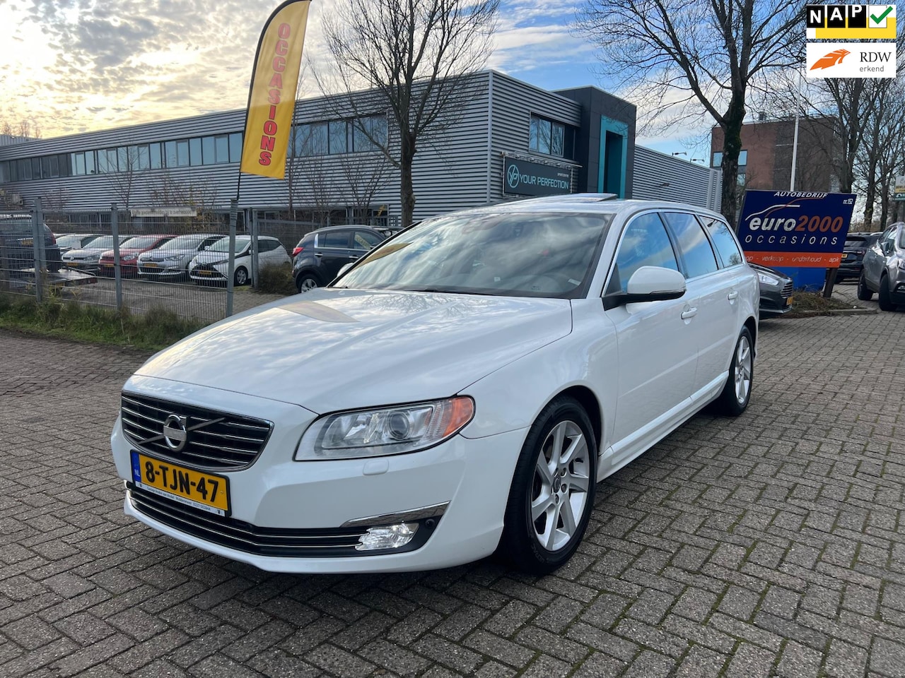 Volvo V70 - 1.6 D2 Nordic+ Automaat - Stoelverw - Schuidak - AutoWereld.nl