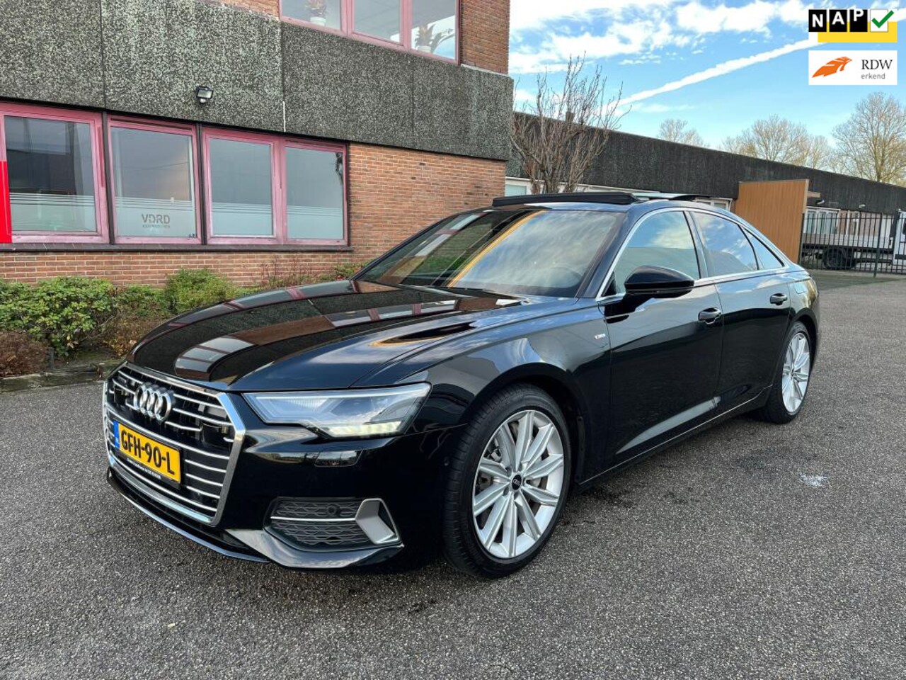 Audi A6 Limousine - 50 TFSI e quattro S edition Limo Pano Head-Up Dealerauto - AutoWereld.nl