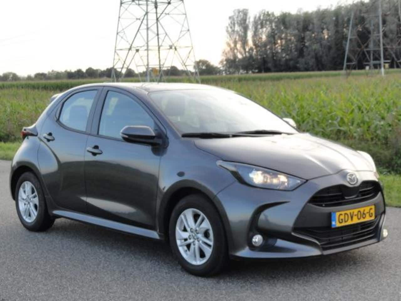 Mazda 2 Hybrid - Met ECC + NAVIG + CAR APPLE PLAY + CAMERA - AutoWereld.nl