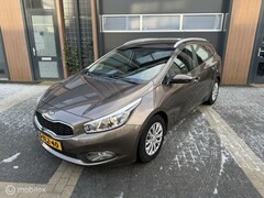 Kia Cee'd Sportswagon - 1.6 GDI BusinessLine camera sensoren